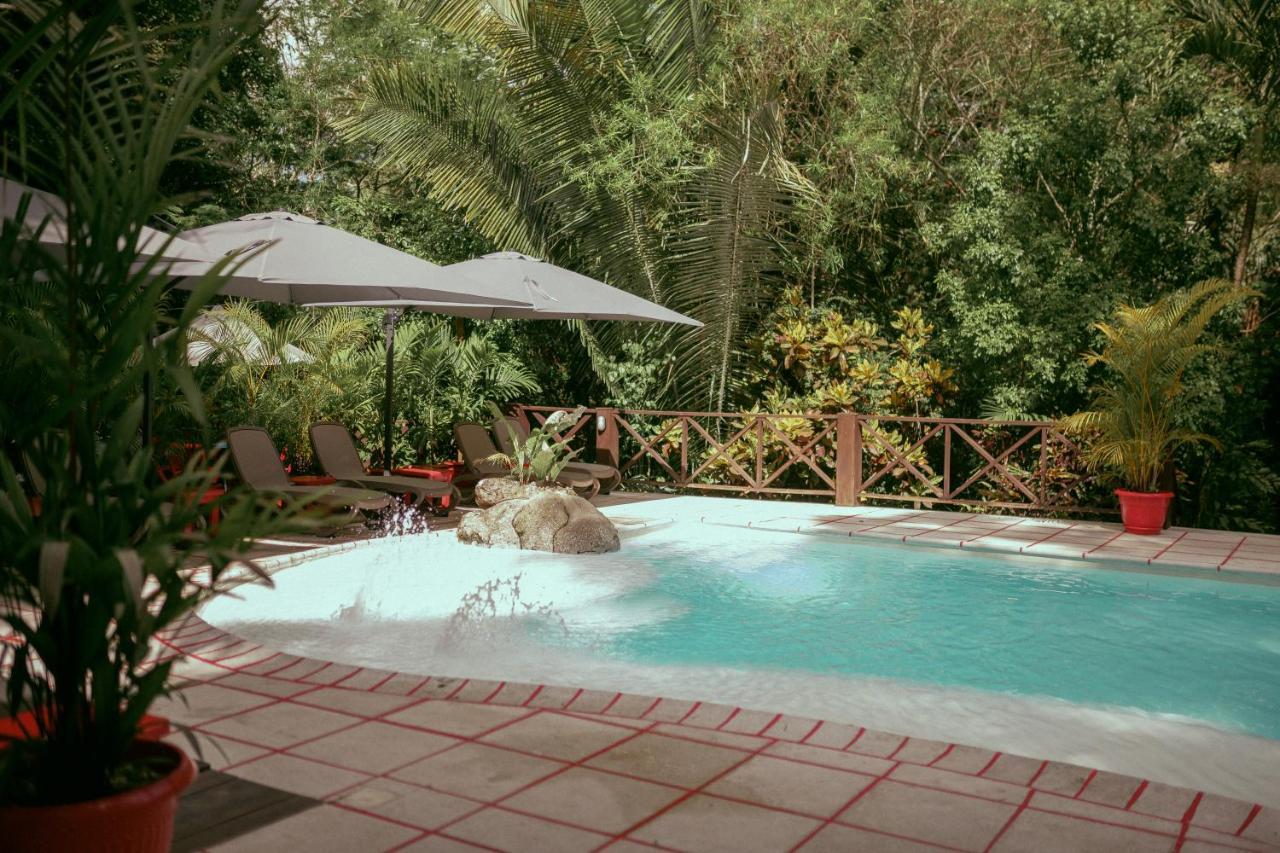 Hotel Jungle Lodge Tikal Exteriör bild